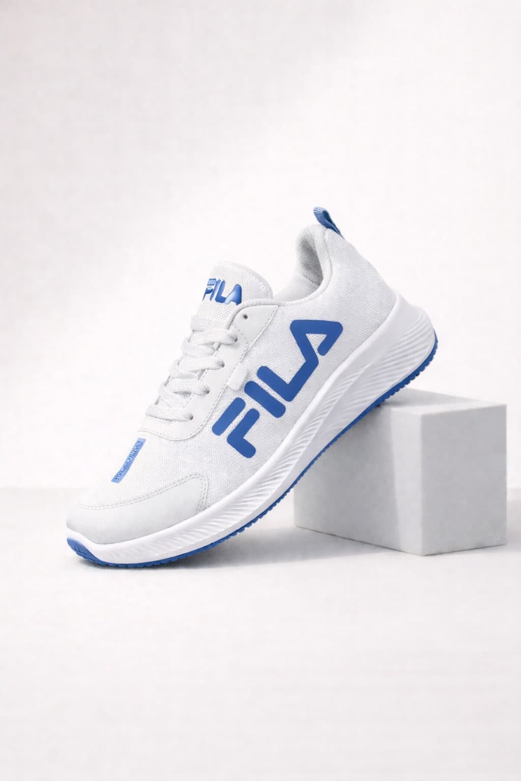 كوتشي FILA